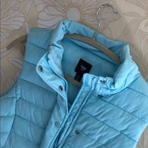 GAP vest